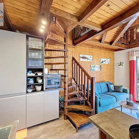 A Avec Balcon, Parking Et Wifi - Fr-1-693-6 Daire Châtel